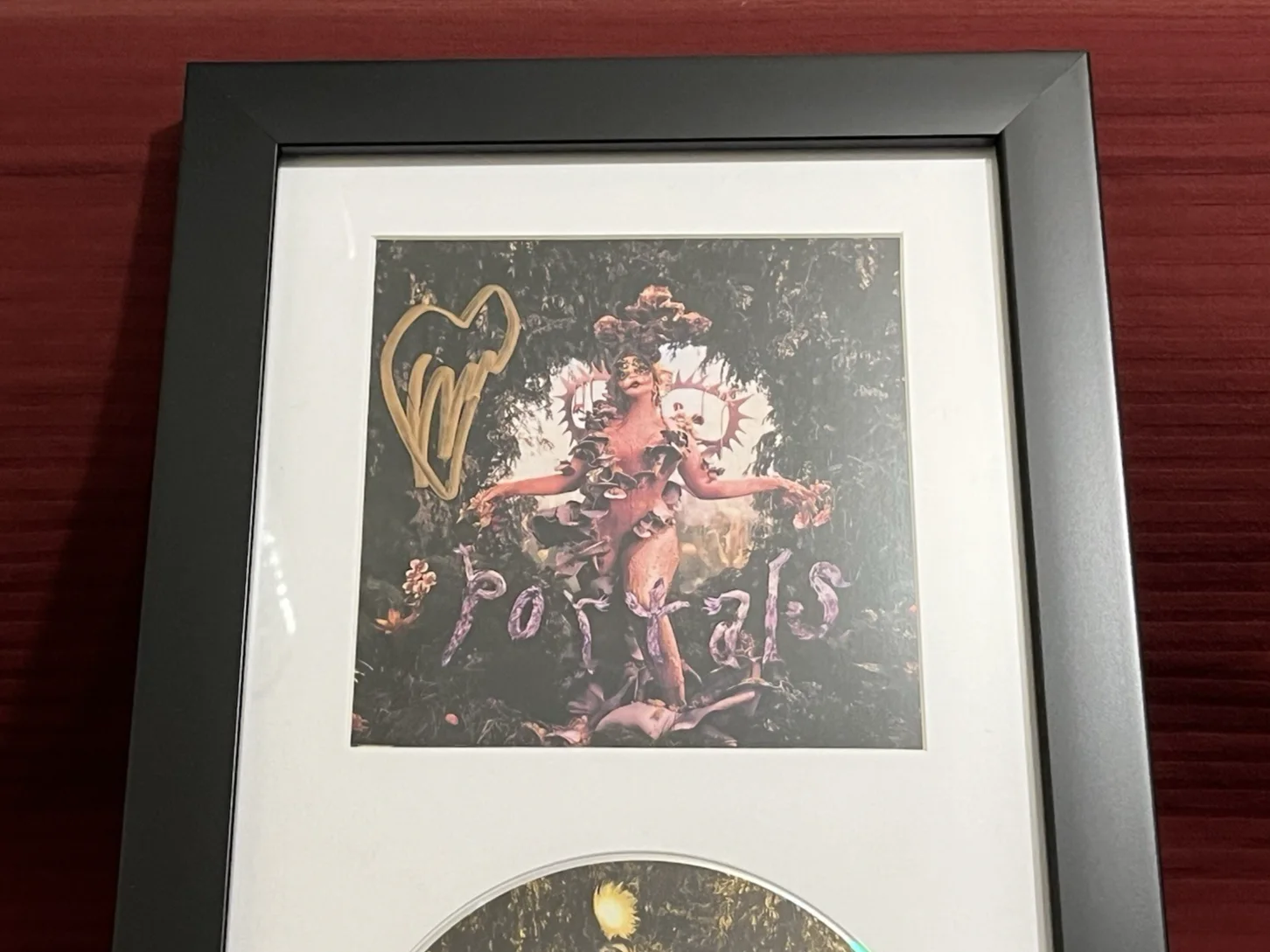MELANIE MARTINEZ SIGNED & FRAMED PORTALS CD DISPLAY AUTOGRAPH COA A, image 3