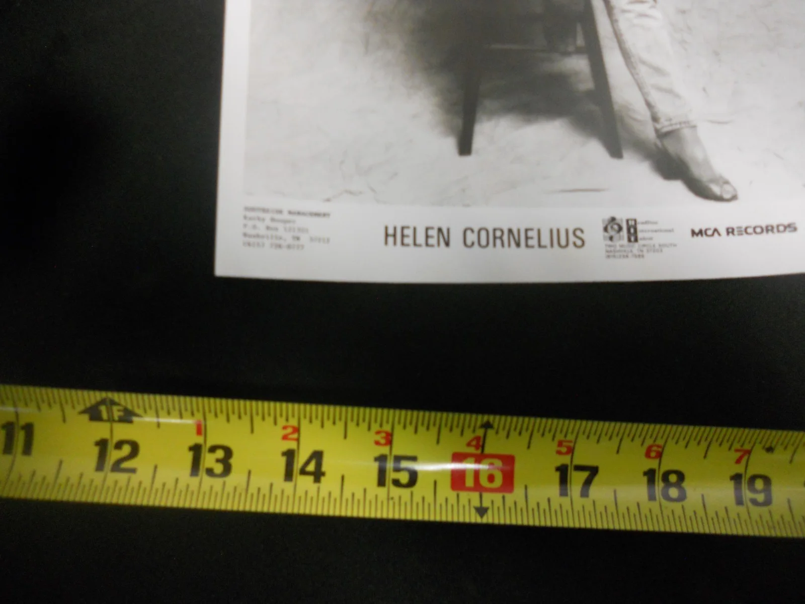 Helen Cornelius Country Music Signed Autographed 8x10 B & W Photo, изображение 2