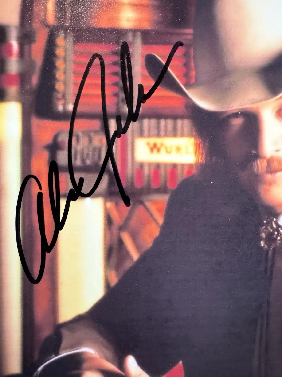 Alan Jackson Autographed 8x10 photo Country Superstar Chattahoochee With COA, изображение 2