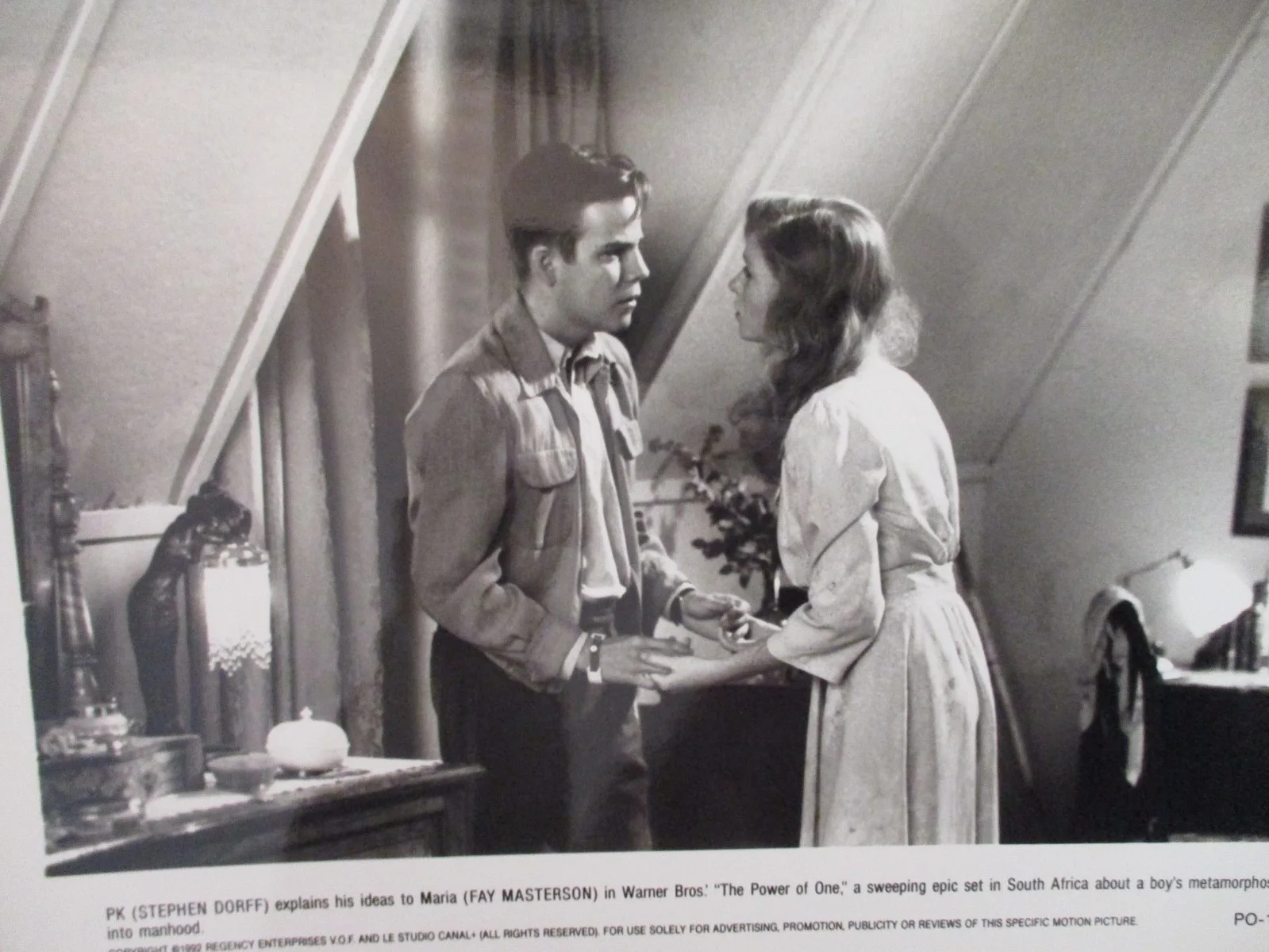 Fay Masterson/Stephen Dorff(THE POWER OF ONE)1992 10 X 8 Black/White Press Photo, изображение 2