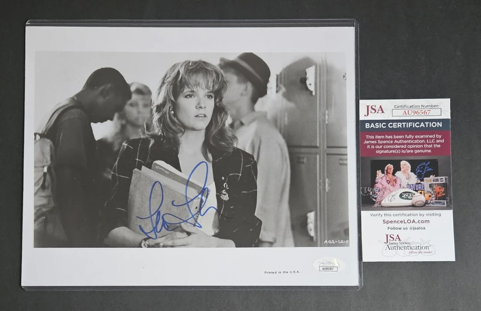 Lea Thompson — LEA THOMPSON Signed 8"X10" photo with JSA COA psa bas Back To The Future
