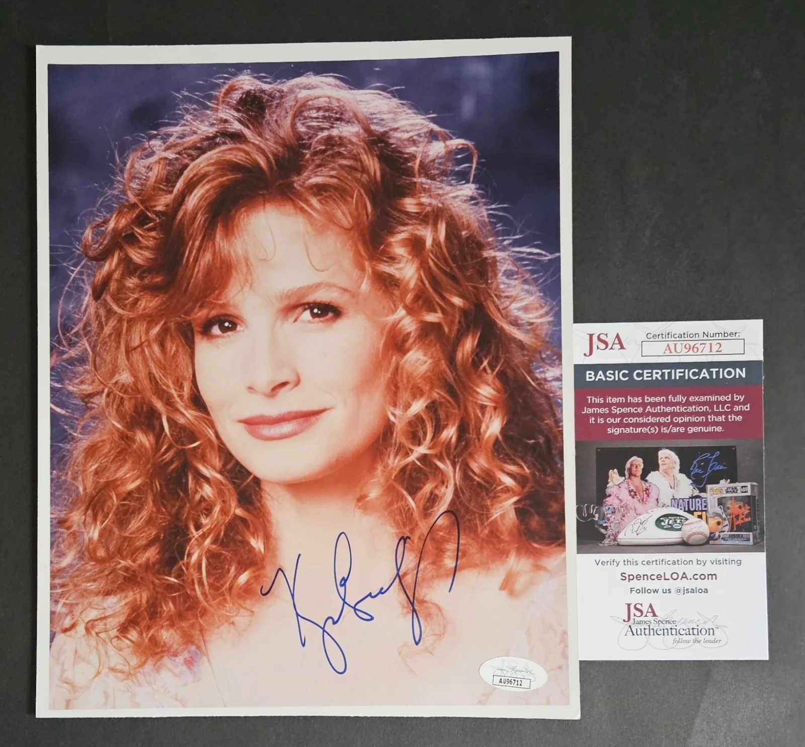Kyra Sedgwick — KYRA SEDGWICK Signed 8"x10" Color Photo JSA COA psa bas The Closer