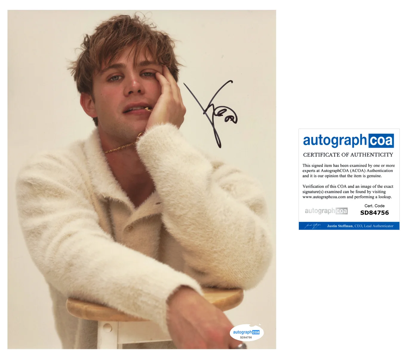 Leo Woodall Autographed Signed 8x10 Photo ACOA, изображение 2