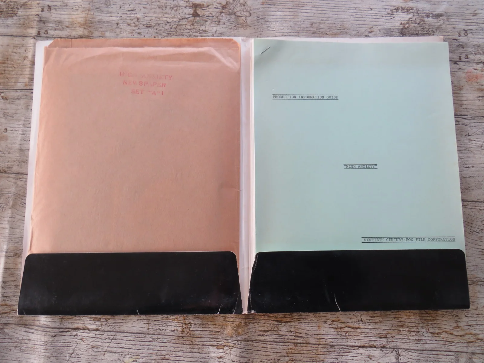 HIGH ANXIETY ORIGINAL 1977 CINEMA FILM MOVIE PRESS KIT Mel Brooks 15 PHOTOS 70's, изображение 2