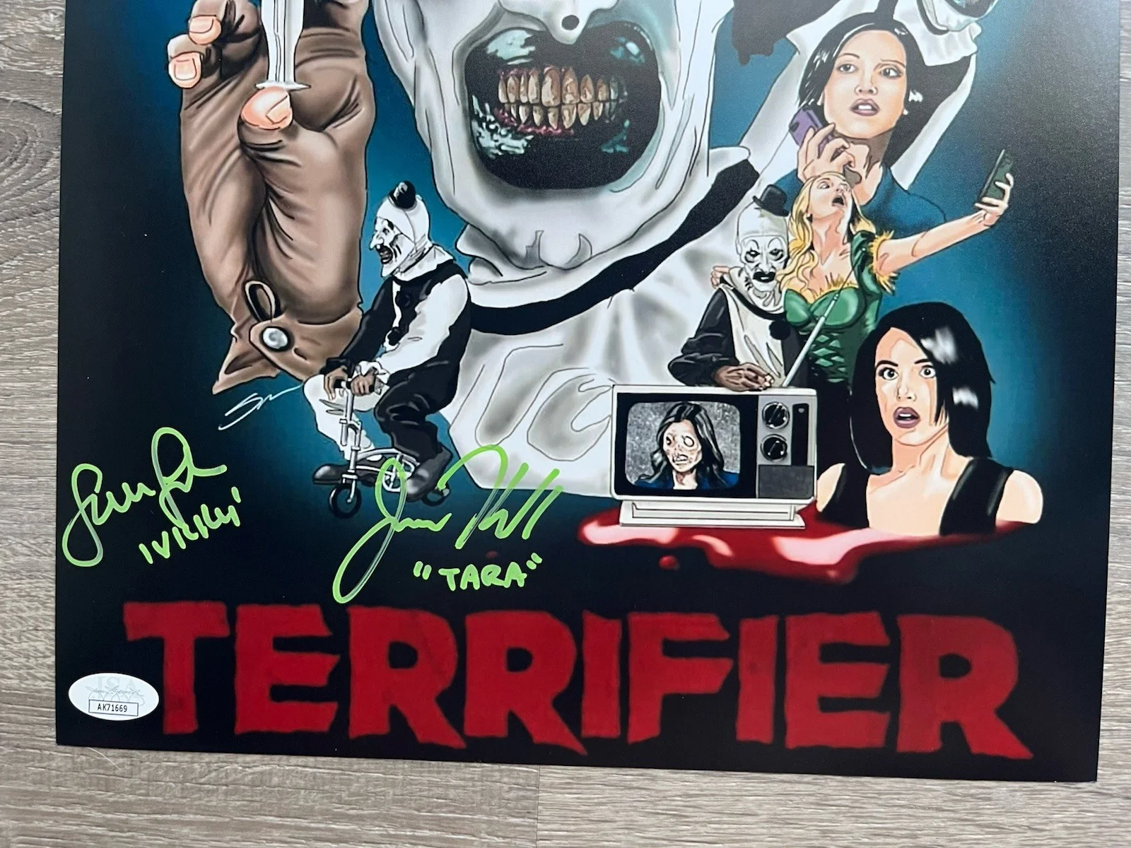 Samantha Scaffidi — Samantha Scaffidi Jenna Kanell Signed Terrifier 11x14 Photo JSA Art The Clown, изображение 3