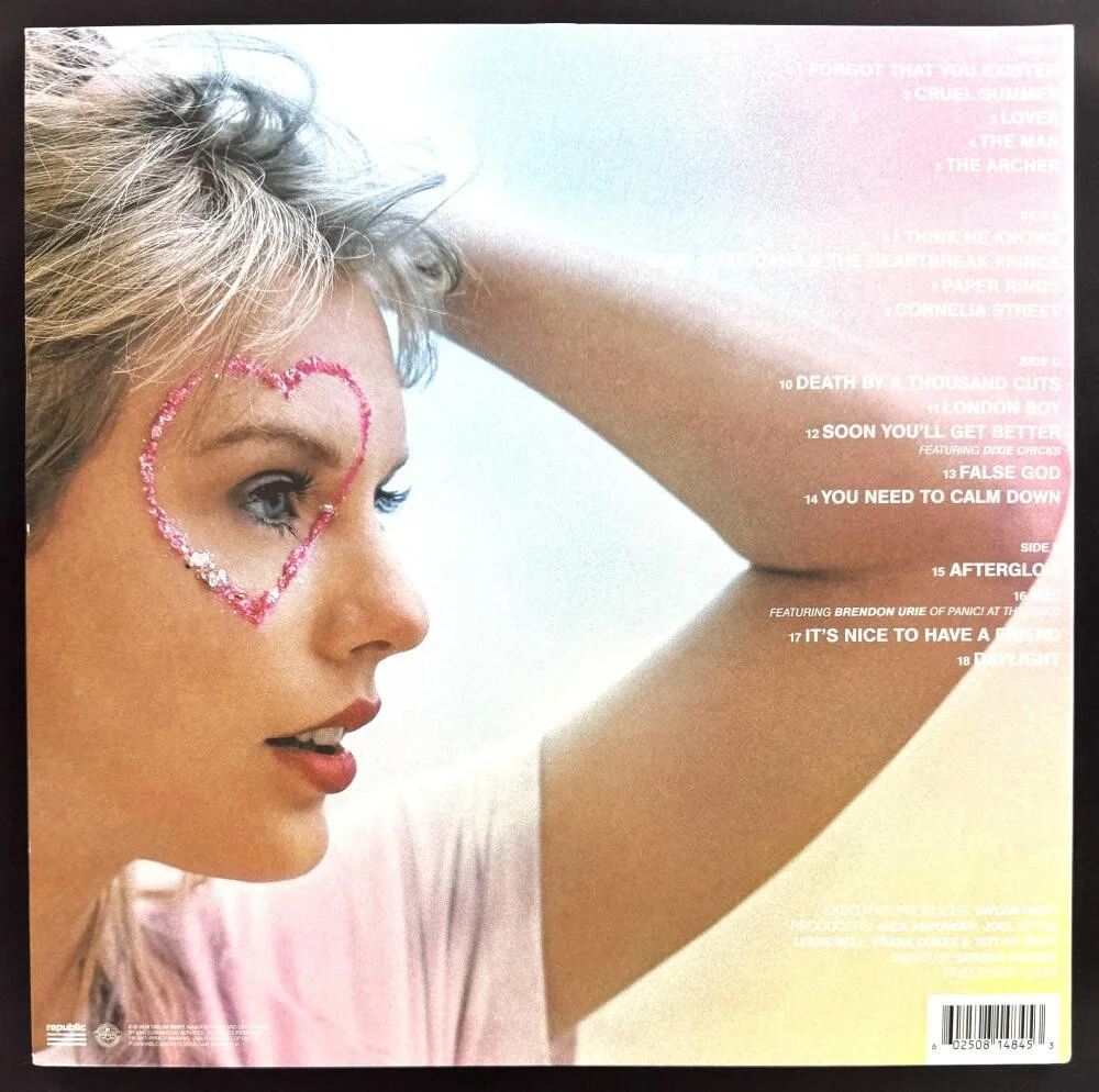 Taylor Swift — Taylor Swift Signed Autograph Album Vinyl Record LP - Lover - RARE! w/ JSA COA, изображение 2