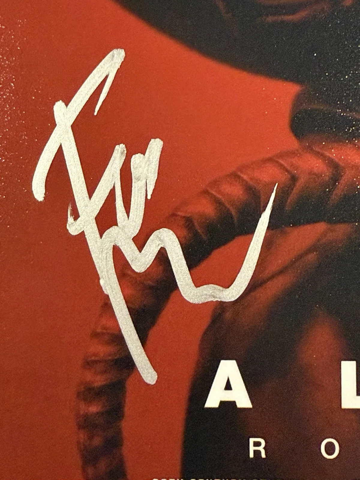 Fede Alvarez — FEDE ALVAREZ SIGNED AUTOGRAPH 8x10 ALIEN ROMULUS PHOTO BECKETT COA-B, изображение 2