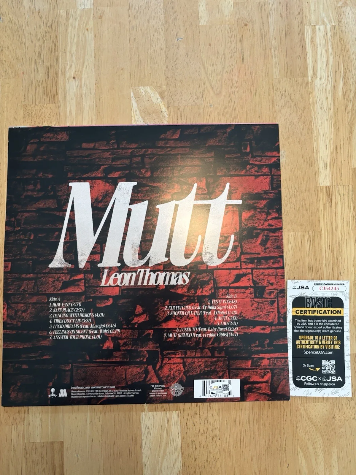 ‘Leon Thomas’ Signed Vinyl Album ‘Mutt’ JSA COA Certified, image 3