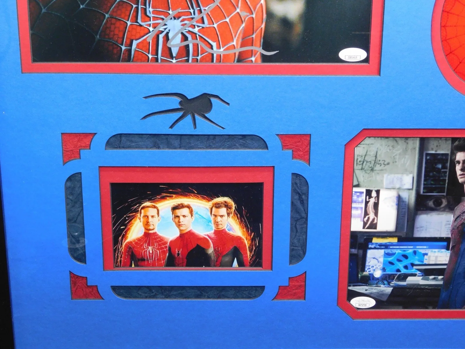 Tobey Maguire Andrew Garfield Tom Holland — Spider-Man Tobey Maguire Tom Holland Andrew Garfield Signed 8x10 Framed JSA, image 3