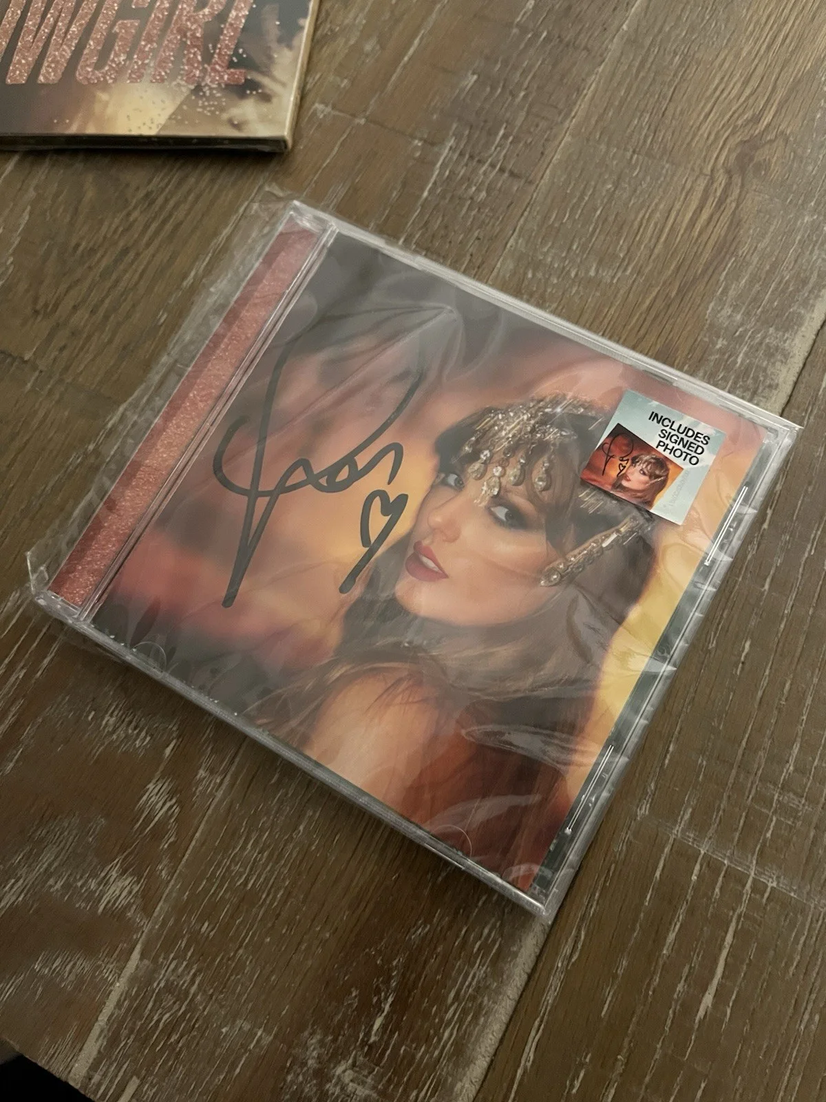 Taylor Swift The Life Of A Showgirl Signed CD Photo #1, изображение 4