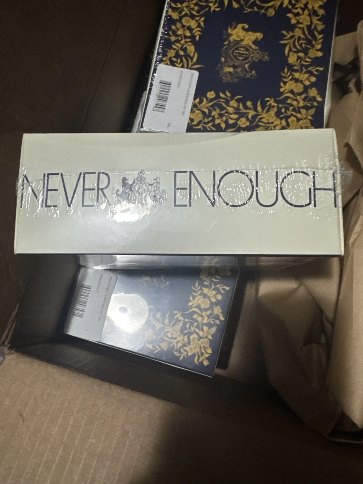 Daniel Caesar Autograph Never Enough Box Set CD & Signed Insert + Small Tee, image 2