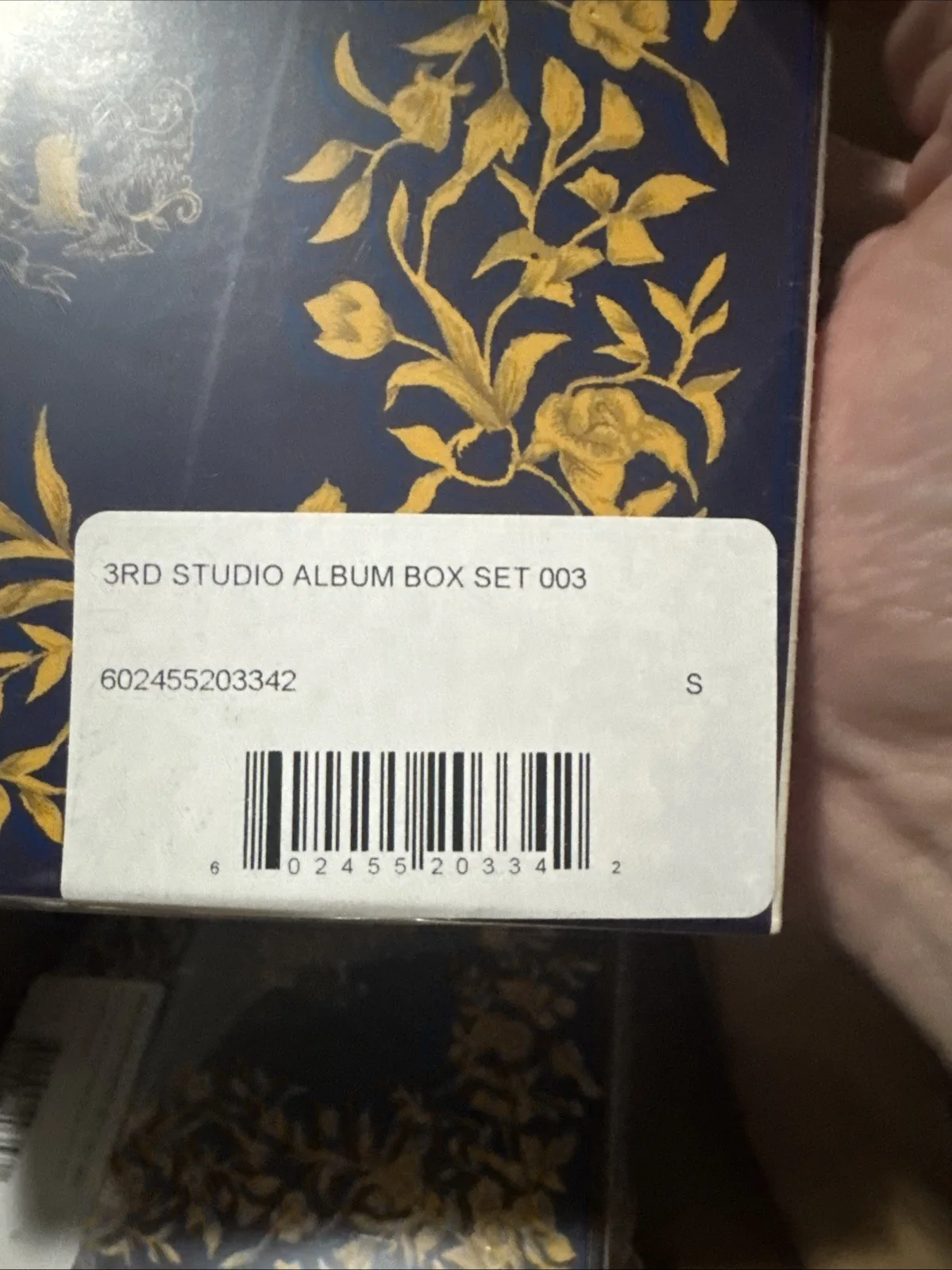 Daniel Caesar Autograph Never Enough Box Set CD & Signed Insert + Small Tee, image 3