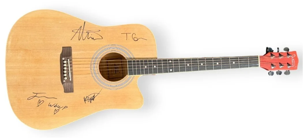 Wizards Beyond Waverly Place Signed Cast Guitar Thiele Matenko Cora +1 BAS, image 2