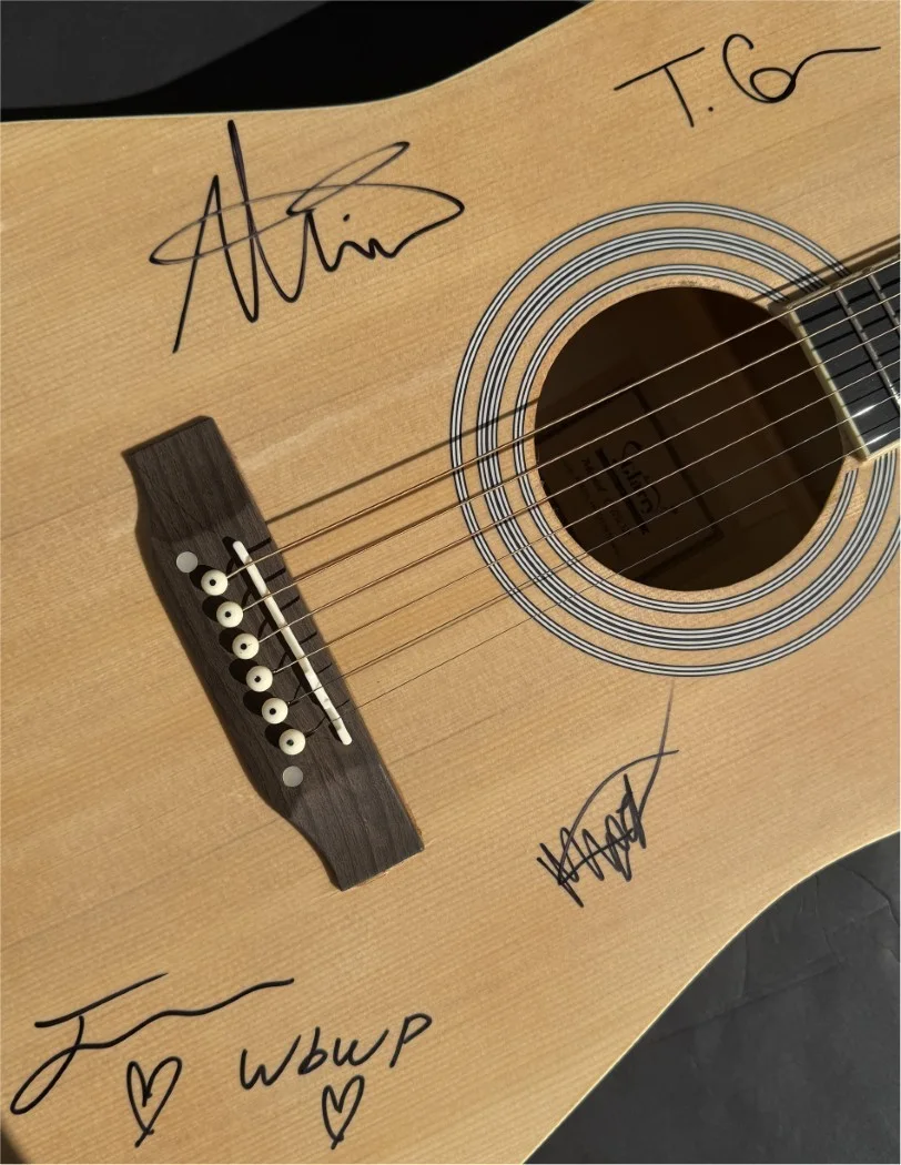 Wizards Beyond Waverly Place Signed Cast Guitar Thiele Matenko Cora +1 BAS, image 3