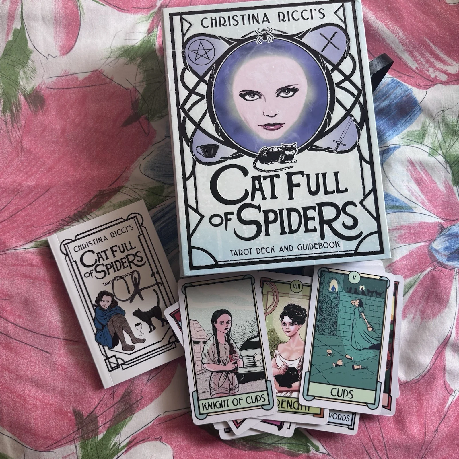 Christina Ricci — SIGNED Christina Ricci - Cat Full Of Spiders Tarot Deck/Guidebook