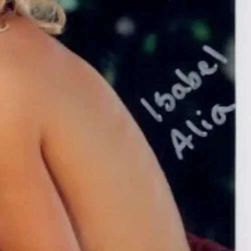 Isabel Alia — Smokin hot model, Isabel Alia- signed 8x10 Photo w/COA, изображение 2