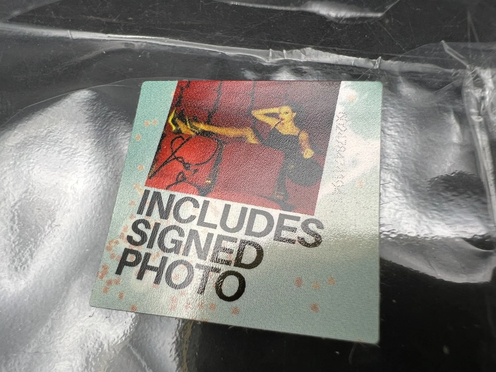 RARE LOOPY HEART Taylor Swift Signed The Life of a Showgirl CD Album Photo #4, изображение 5