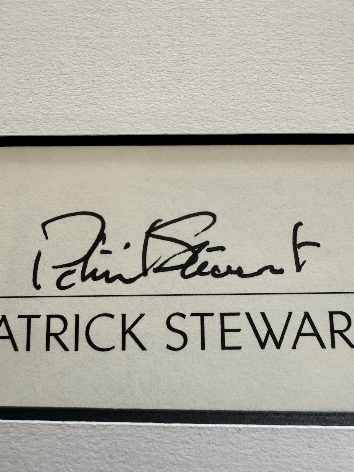 patrick stewart — Patrick Stewart Signed Star Trek Framed Display 11x14 - ACOA, image 3