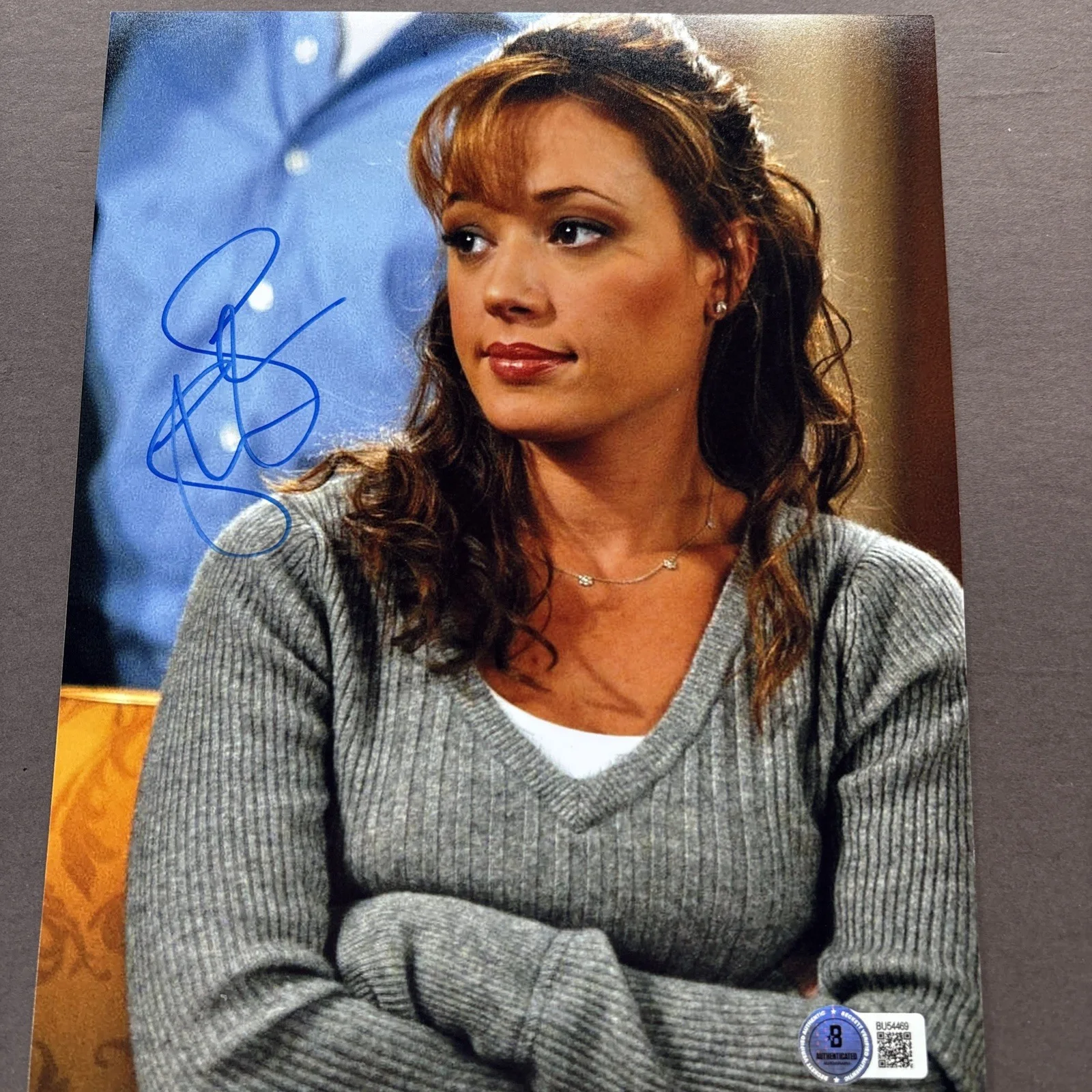 Leah Remini — Leah Remini Autographed Signed 8x10 Photo - King of Queens - Beckett Hologram, изображение 2
