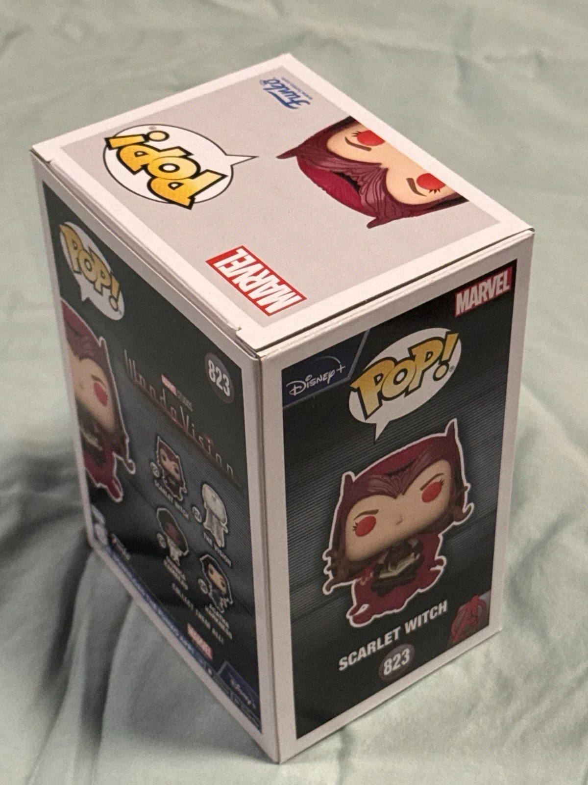 Elizabeth Olsen — Elizabeth Olsen Signed Scarlet Witch Red Eyes Funko Pop #823 Beckett Witnessed, изображение 5