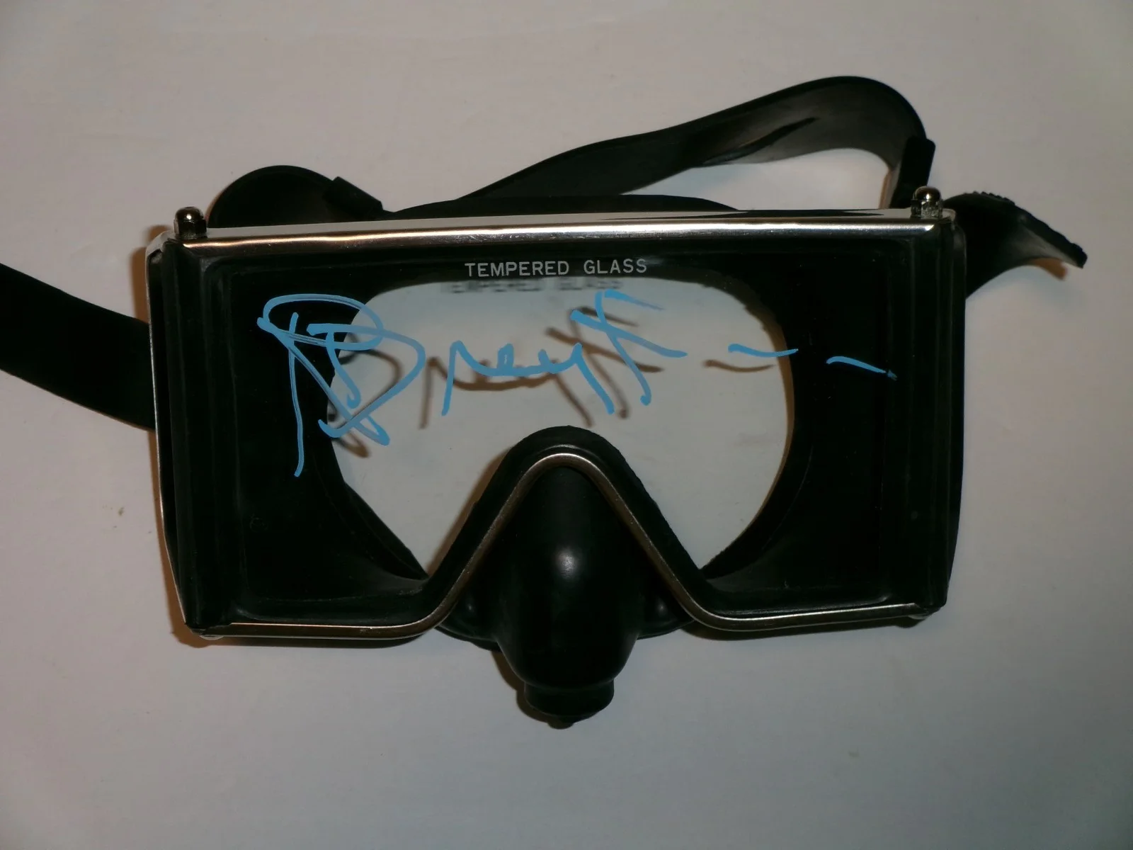 Richard Dreyfuss — Richard Dreyfuss Signed Diver Mask Same Model As Jaws with Original Box JSA CERT