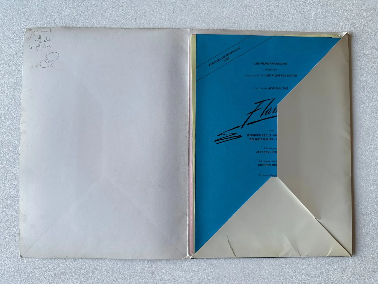 Flashdance 1983 Press Kit – Deauville Festival, Poster + 5 Photos, Original, изображение 4