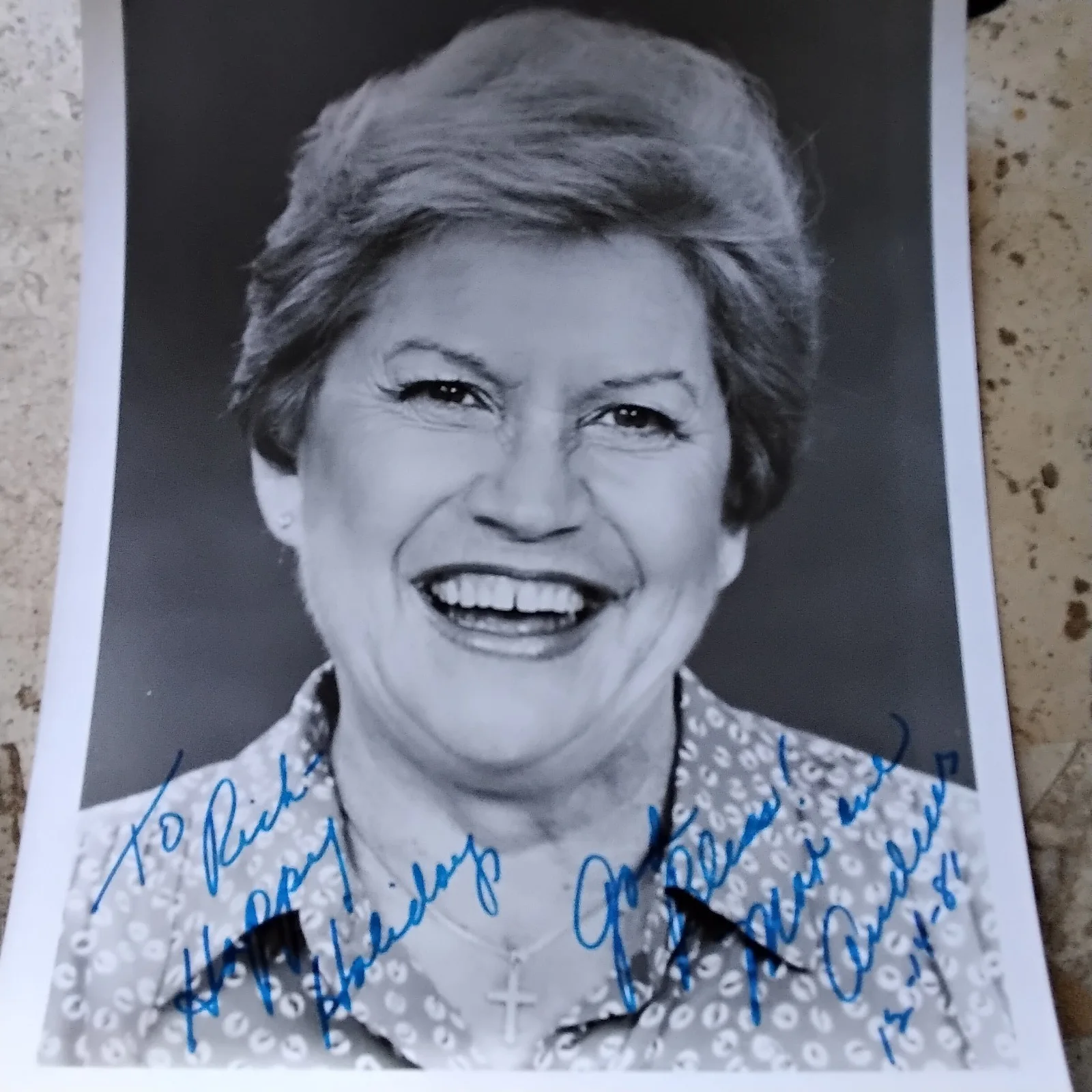 Maxene Andrews SIGNED 1981 Photo 40s Film Actress Singer Boogie Woogie Bugle Boy, изображение 2