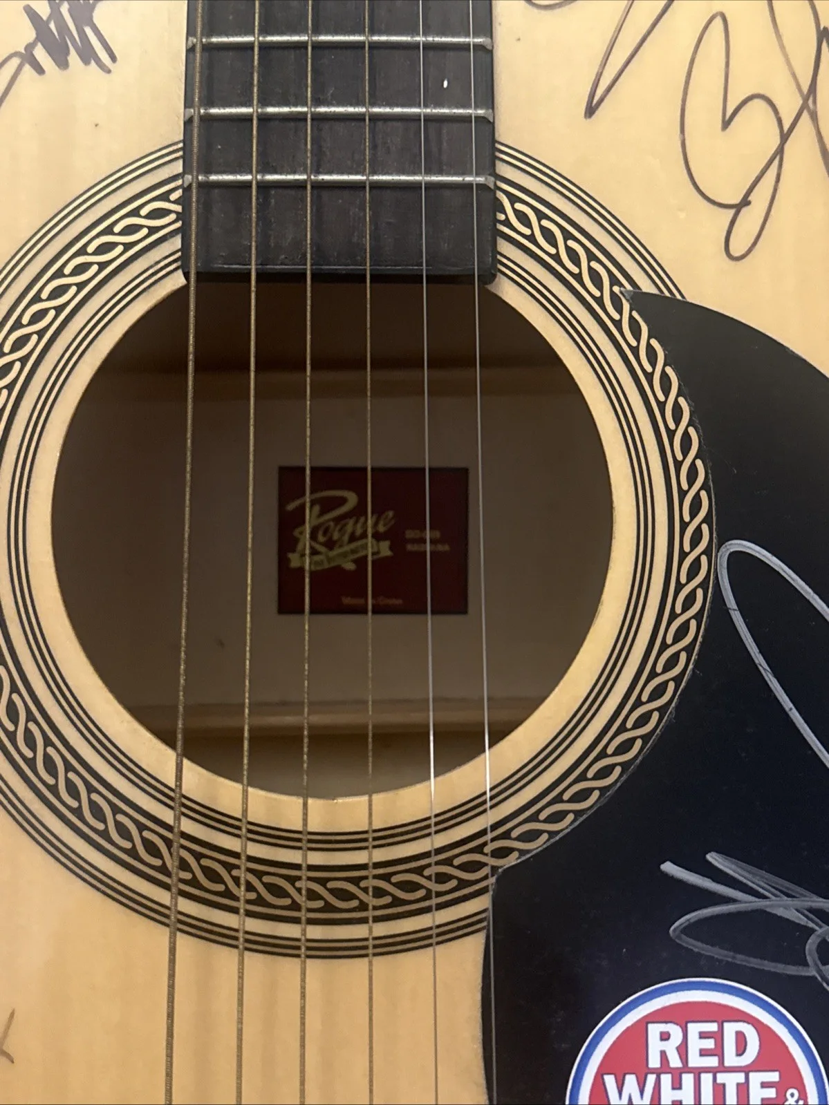 Red, White, & Boom Music Festival @Rupp Arena 2019 Signed Rogue Guitar, изображение 3