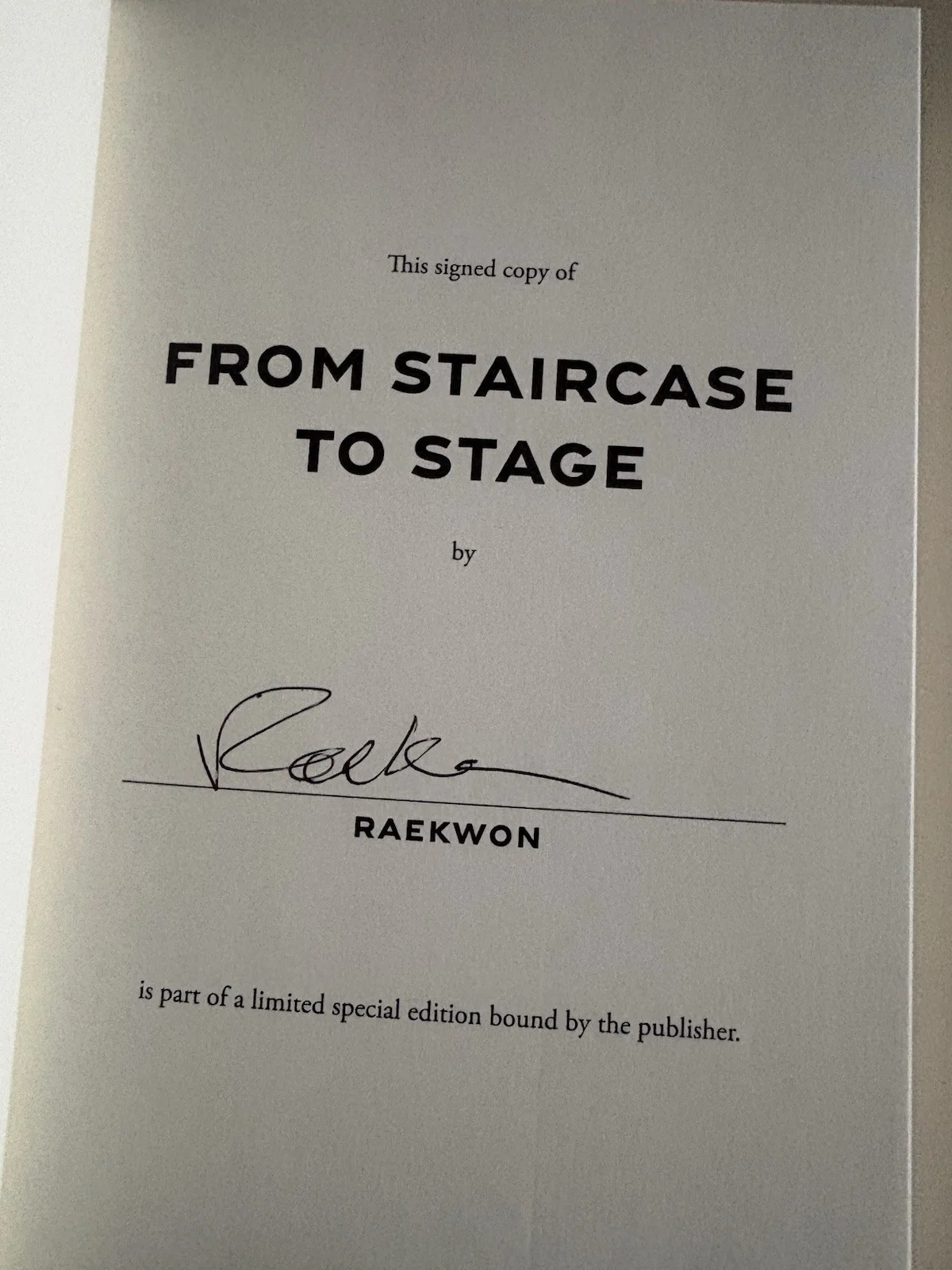 Raekwon SIGNED From Staircase To Stage Story Of Wu-Tang Clan AUTOGRAPHED, изображение 2