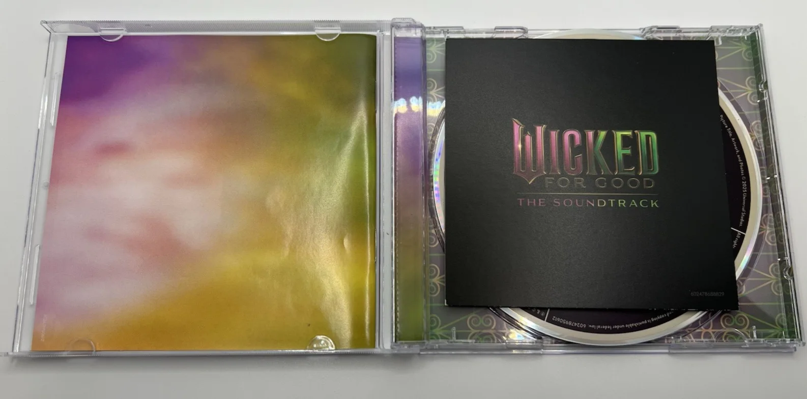 Wicked For Good Soundtrack Signed CD Ariana Grande & Cynthia Erivo Full Sig., изображение 3