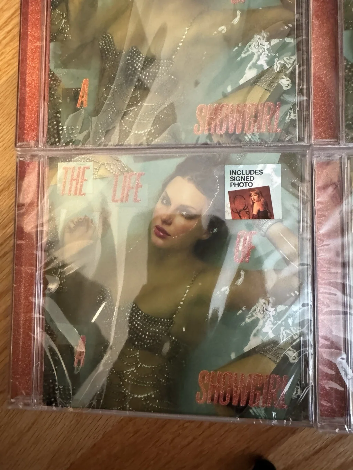Taylor Swift The Life Of A Showgirl Signed CD ALL FOUR VERSIONS NIP, изображение 4