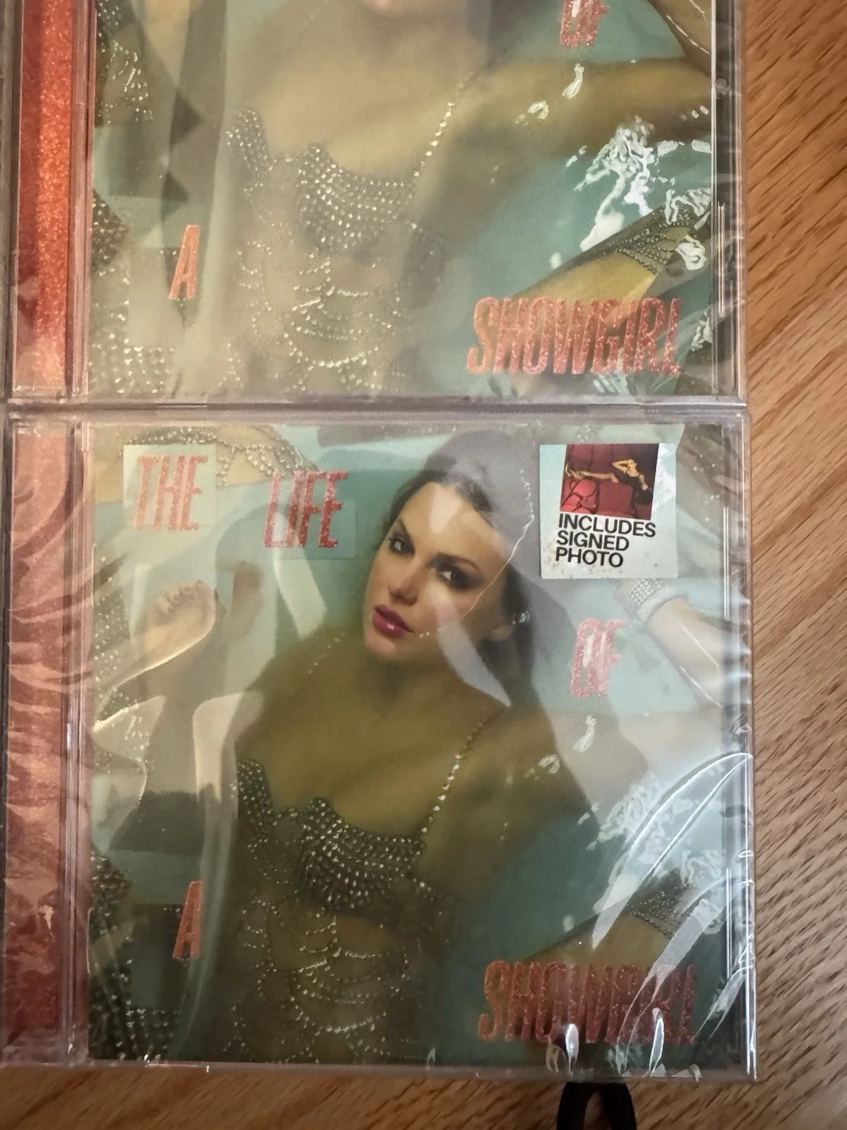 Taylor Swift The Life Of A Showgirl Signed CD ALL FOUR VERSIONS NIP, изображение 5