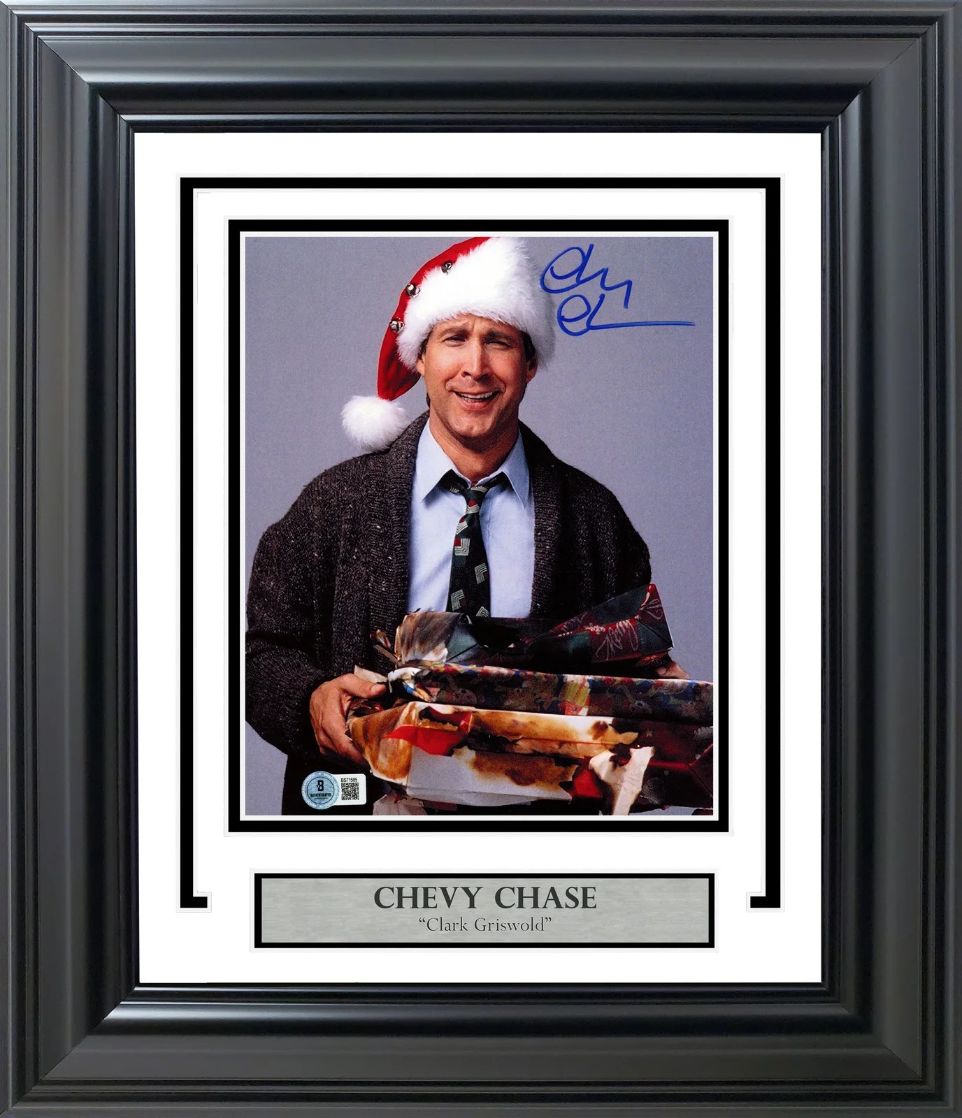 Chevy Chase — Chevy Chase Signed Framed 8x10 Photo Christmas Vacation Beckett