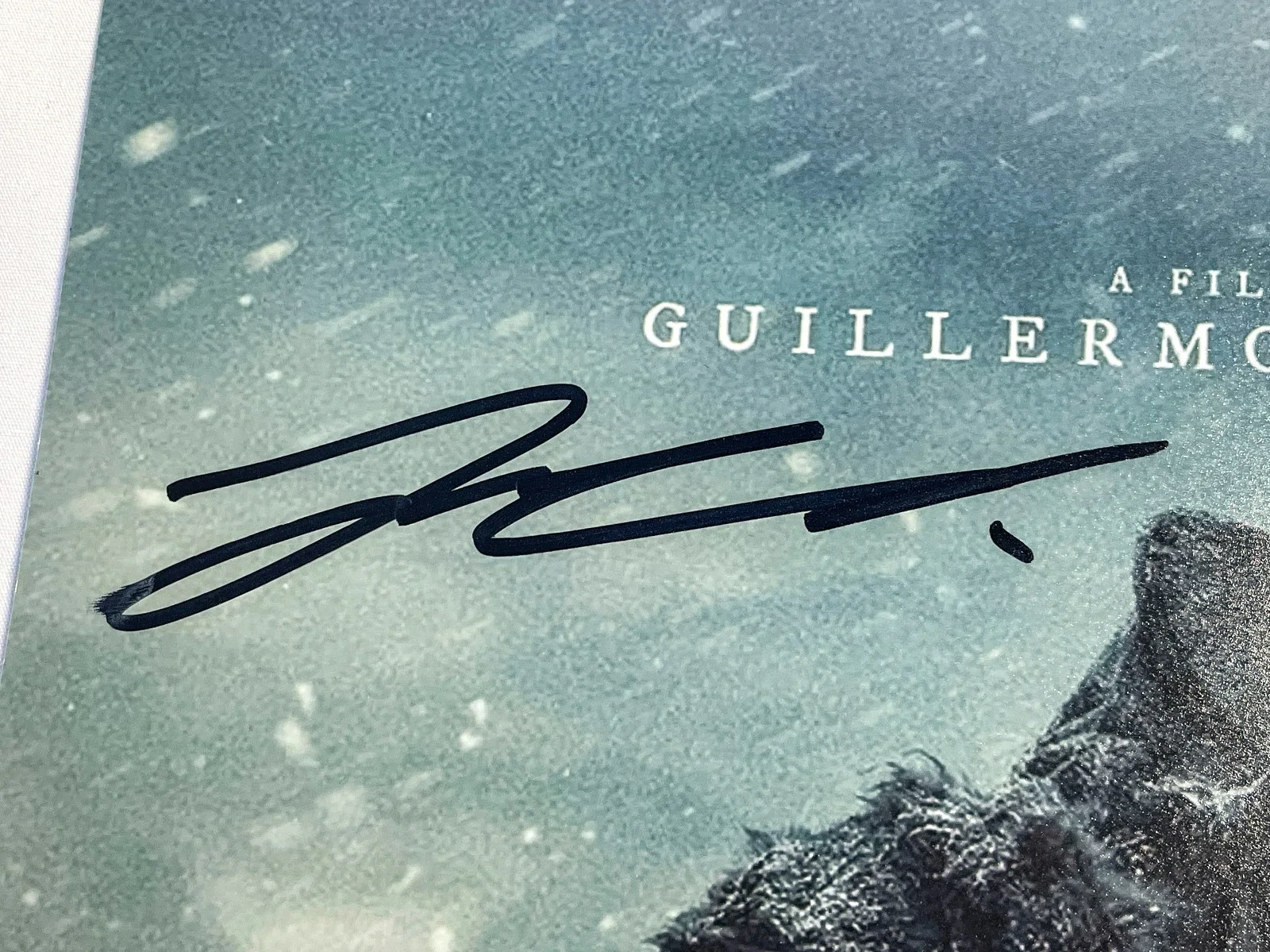 Jacob Elordi, Oscar Isaac, Mia Goth, Christoph Waltz — Jacob Elordi Mia Goth Oscar Isaac 5x Cast Signed FRANKENSTEIN 12x18 Photo JSA A, изображение 3