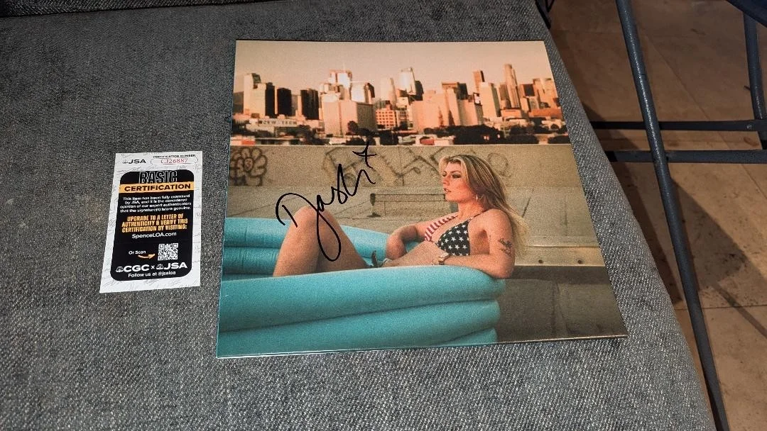 DASHA COUNTRY SINGER SIGNED WHAT HAPPENS NOW LP VINYL RECORD ALBUM JSA COA, изображение 2
