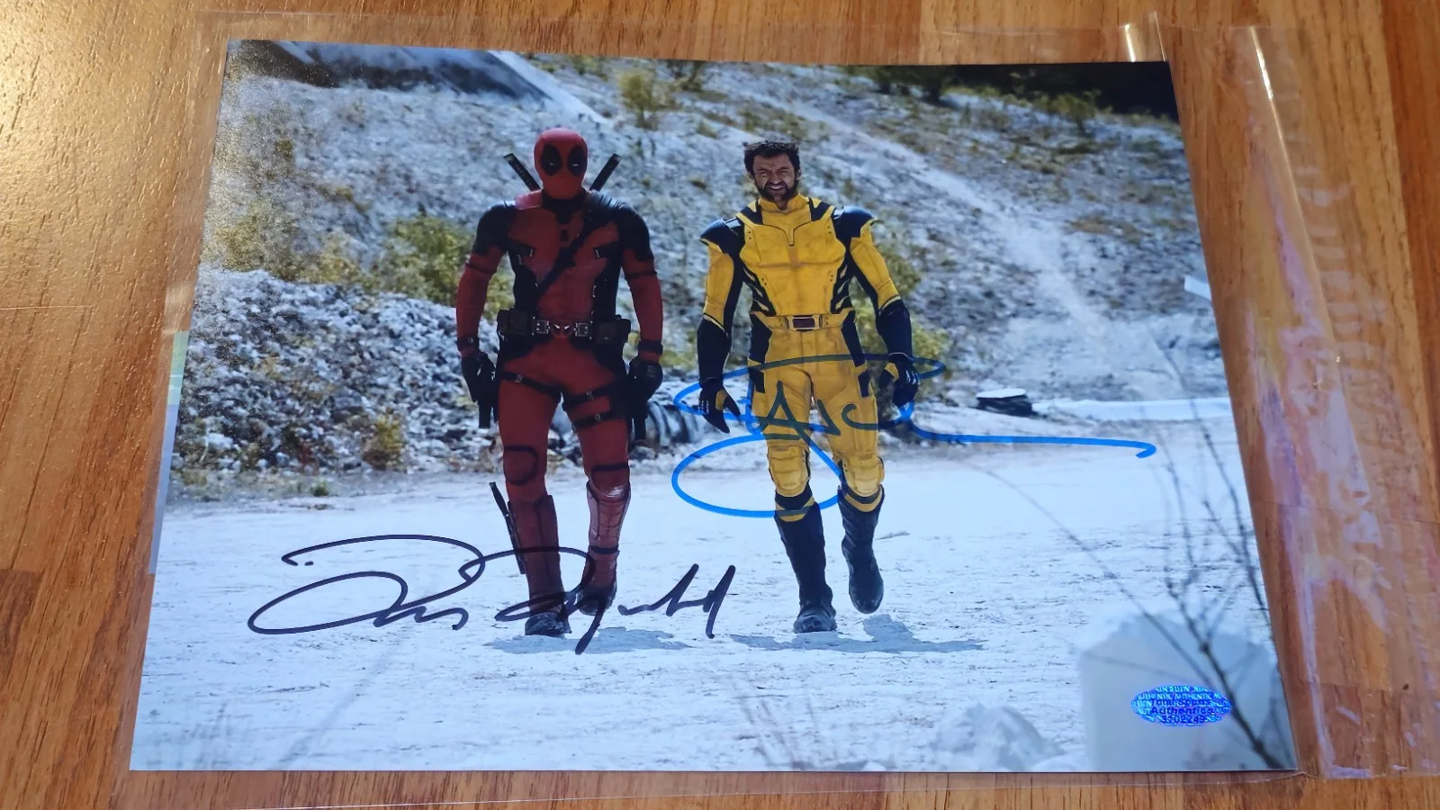 Ryan Reynolds, Hugh Jackman — RYAN REYNOLDS + HUGH JACKMAN Signed (DEADPOOL & WOLVERINE) 8x10" Autograph w/COA, image 2