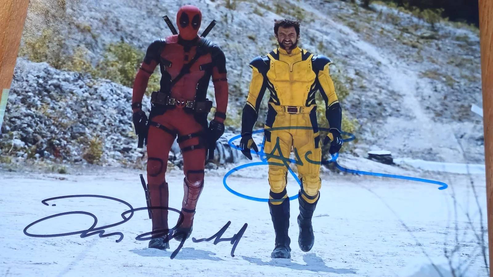 Ryan Reynolds, Hugh Jackman — RYAN REYNOLDS + HUGH JACKMAN Signed (DEADPOOL & WOLVERINE) 8x10" Autograph w/COA, image 3