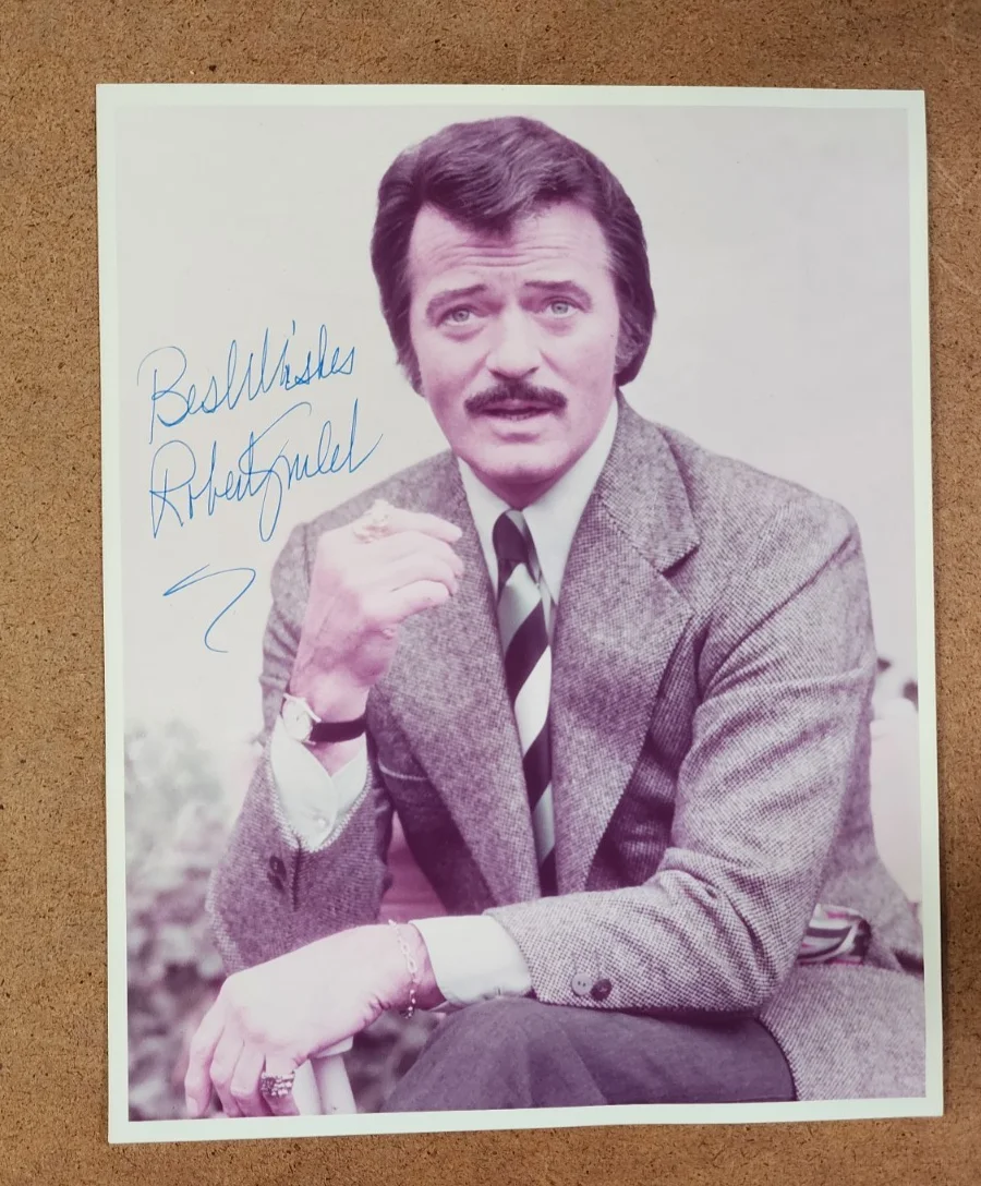 Robert Goulet — ROBERT GOULET - AUTOGRAPHED / SIGNED PHOTOGRAPH / PHOTO - Actor / Singer, image 5