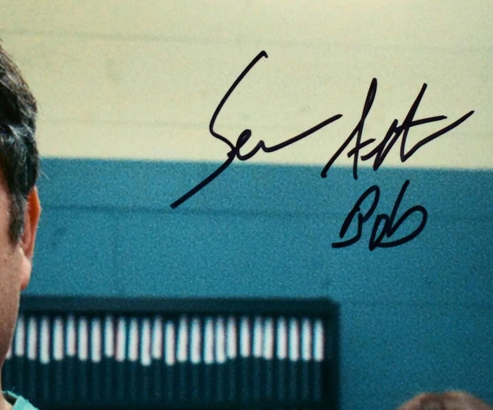 Sean Astin — Sean Astin Signed Stranger Things 11x14 Close Up Photo w/ Bob - Beckett W Holo, изображение 2