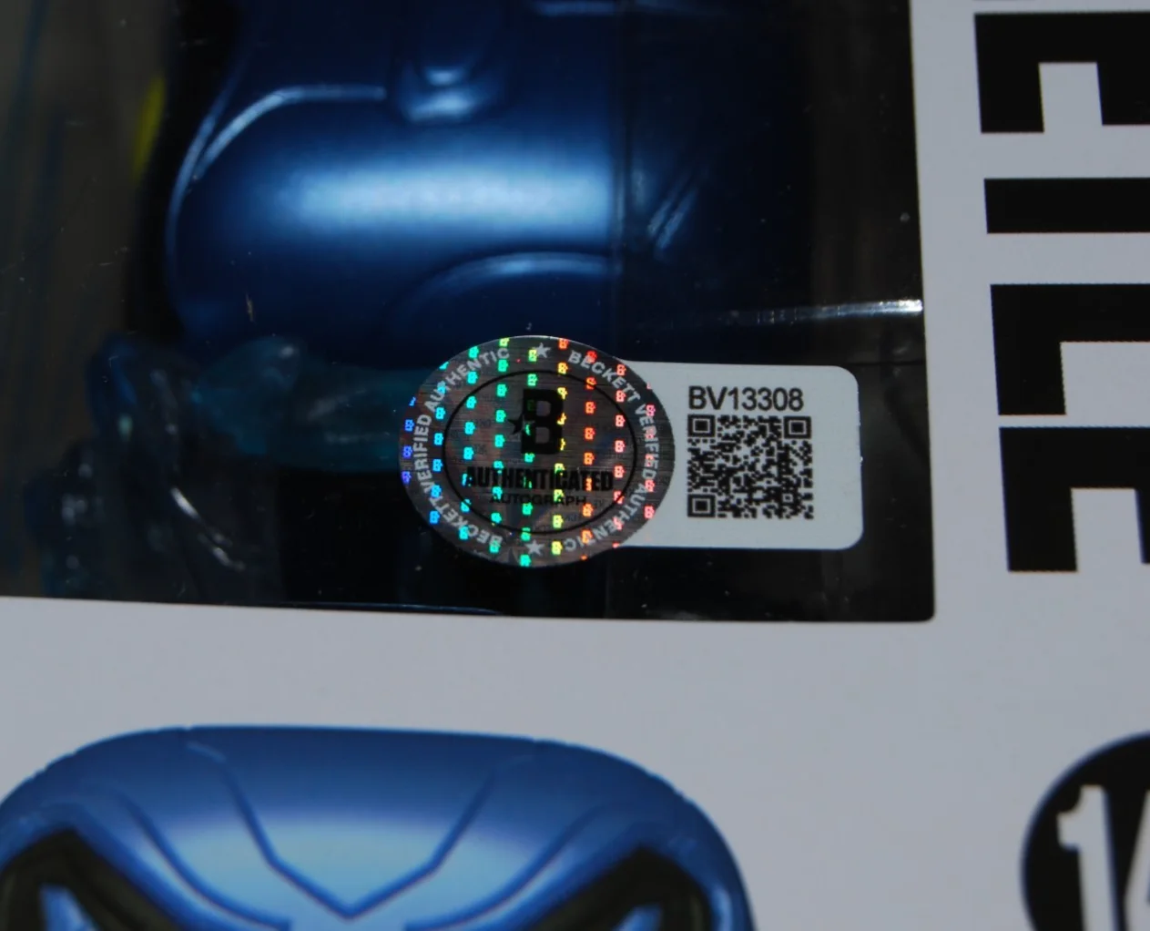 XOLO MARIDUENA signed (BLUE BEETLE) #1407 Glows Funko Pop BECKETT BAS BV13308, image 3