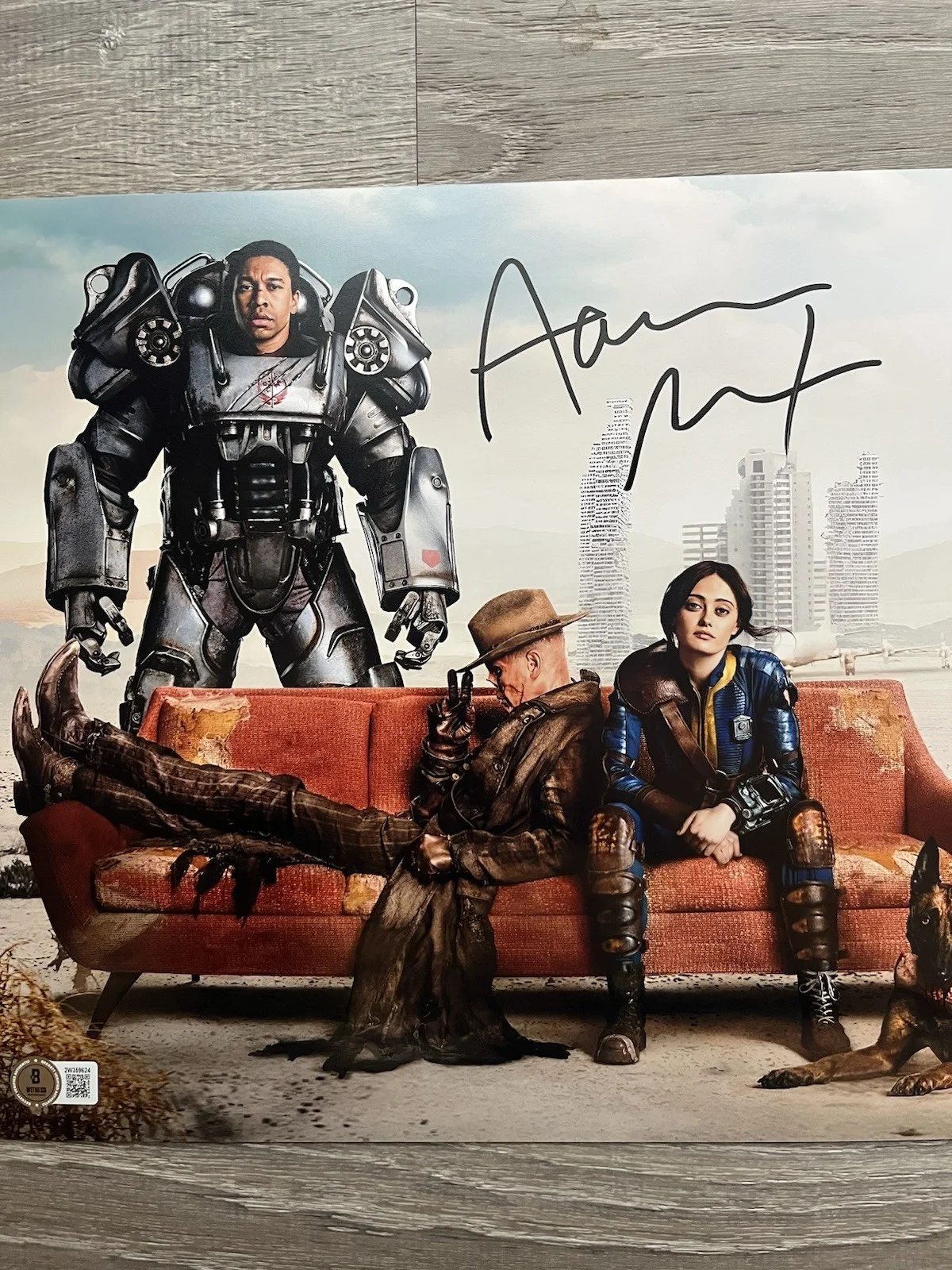 Aaron Moten — Aaron Moten Signed Fallout 11x14 Photo Beckett COA Maximus, изображение 3