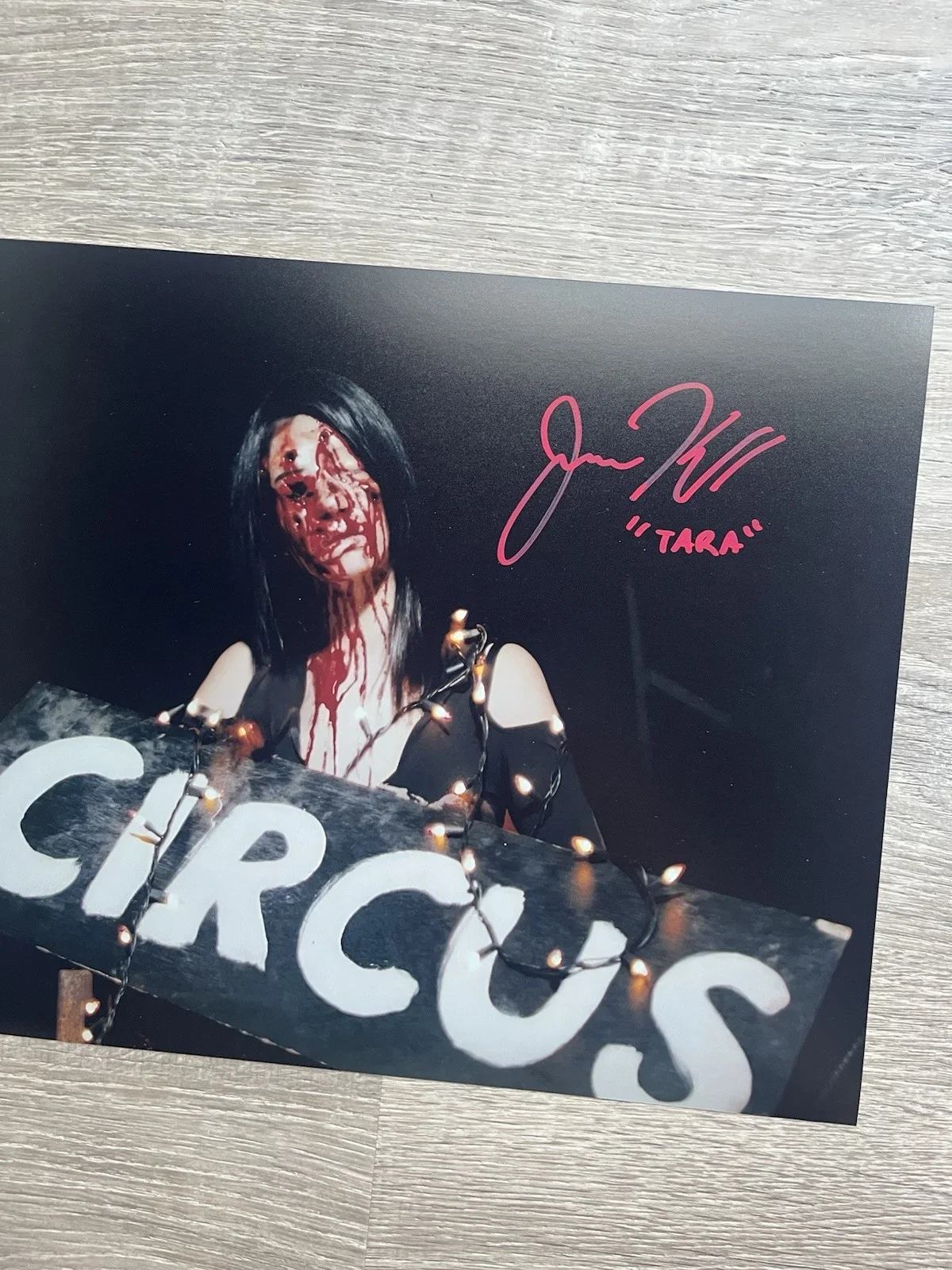 Jenna Kanell — Jenna Kanell Signed Terrifier 11x14 Photo JSA COA Tara Art The Clown Horror, изображение 5