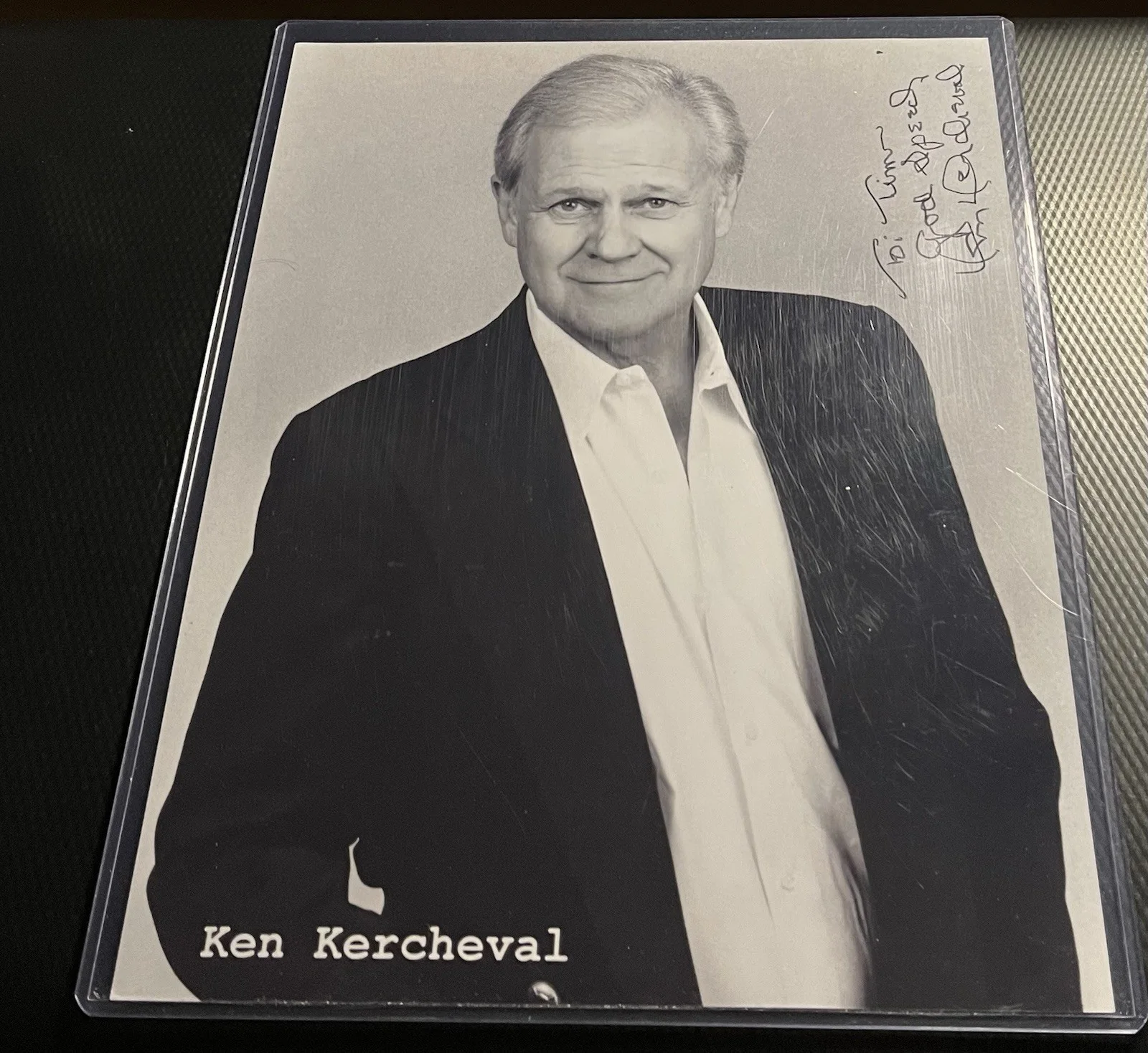 Ken Kercheval — Ken Kercheval aka Cliff Barnes Dallas Signed 8x10 Photograph w/ COA & Top Loader, изображение 2