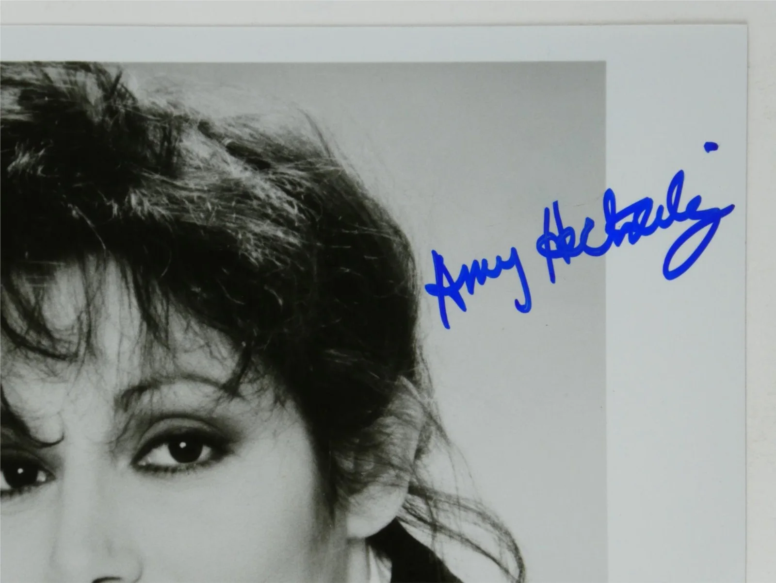 Amy Heckerling — Amy Heckerling Signed B&W 8x10 Promo Photo Look Who's Talking Autographed, image 2