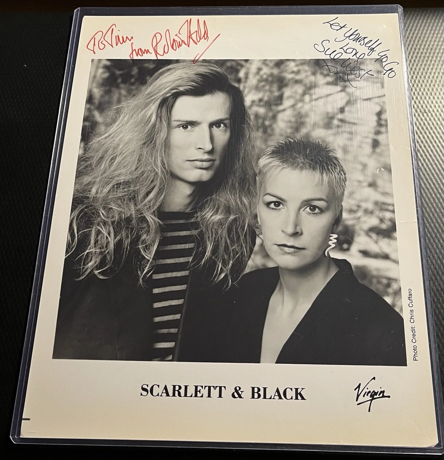 Scarlett & Black Dual Signed 8x10 Photo Robin Hild & Sue West w/ COA Top Loader, изображение 2