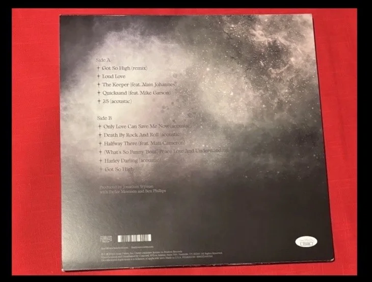Taylor Momson PRETTY RECKLESS Other Worlds Vinyl Album Signed Autographed JSA, image 2