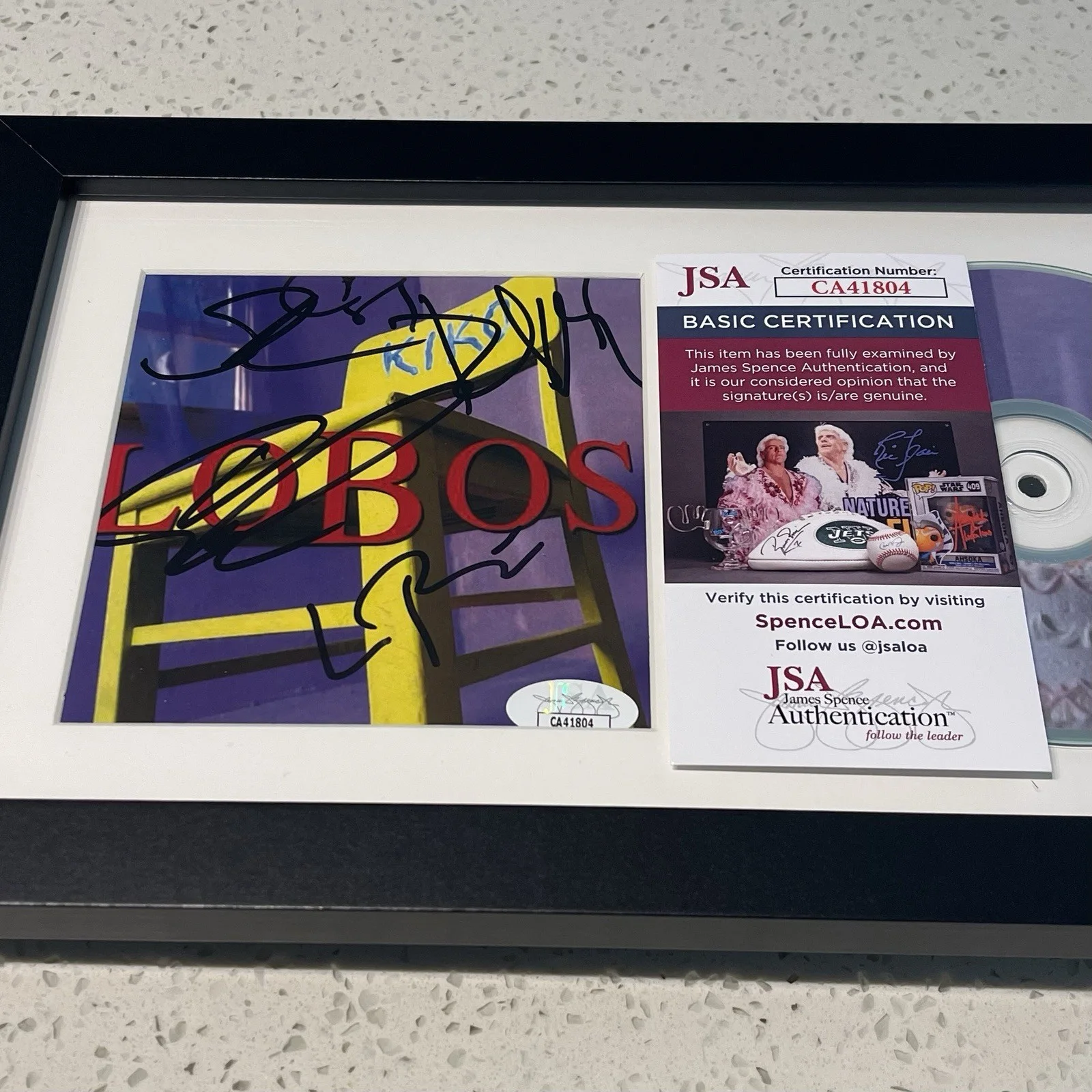 LOS LOBOS FULL BAND SIGNED KIKO CD ALBUM AUTOGRAPH FRAMED JSA COA, изображение 2