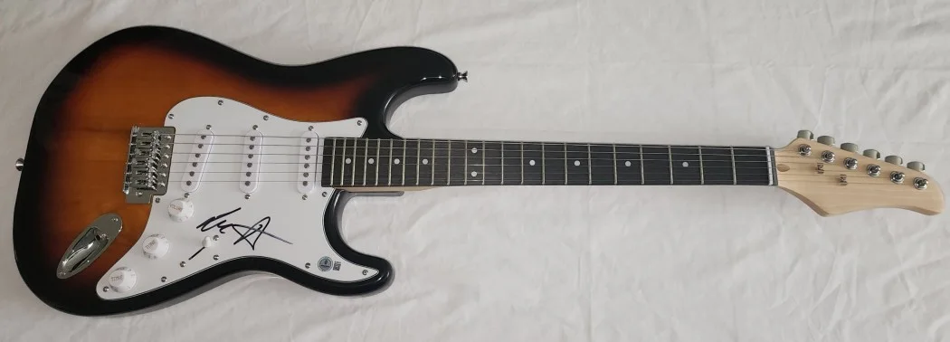 Lee Ritenour Signed Autographed Electirc Guitar Is It You? BAS BU89005, image 2