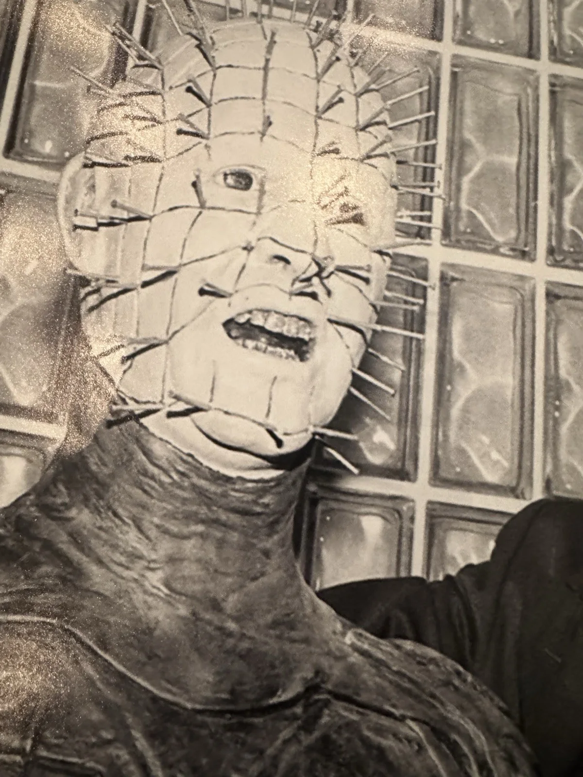 CLIVE BARKER — Clive Barker Signed Cut Autograph Horror Pinhead Framed 24X18 Display - ACOA, image 3