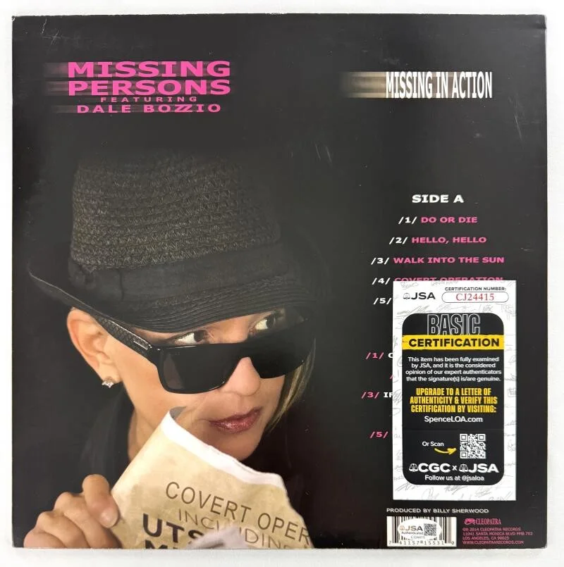 Dale Bozzio — Dale Bozzio Signed Autograph Album Vinyl Record Missing Persons in Action w/ JSA, изображение 2